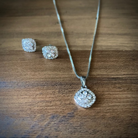 4pc Jewelry Set - Picture 4 of 4